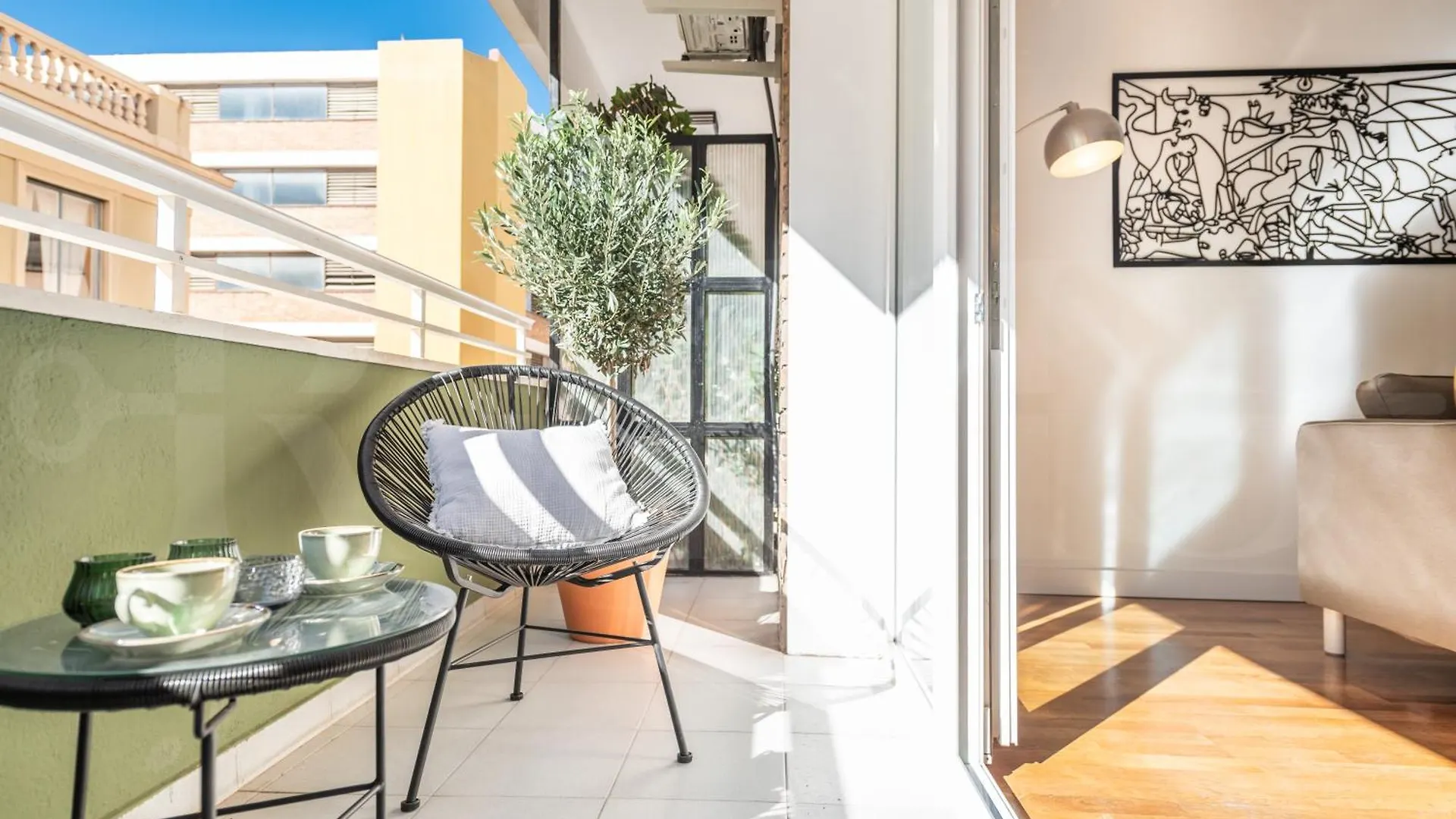 דירות מאלגה Exquisite And Charming Experience In Soho By Rems