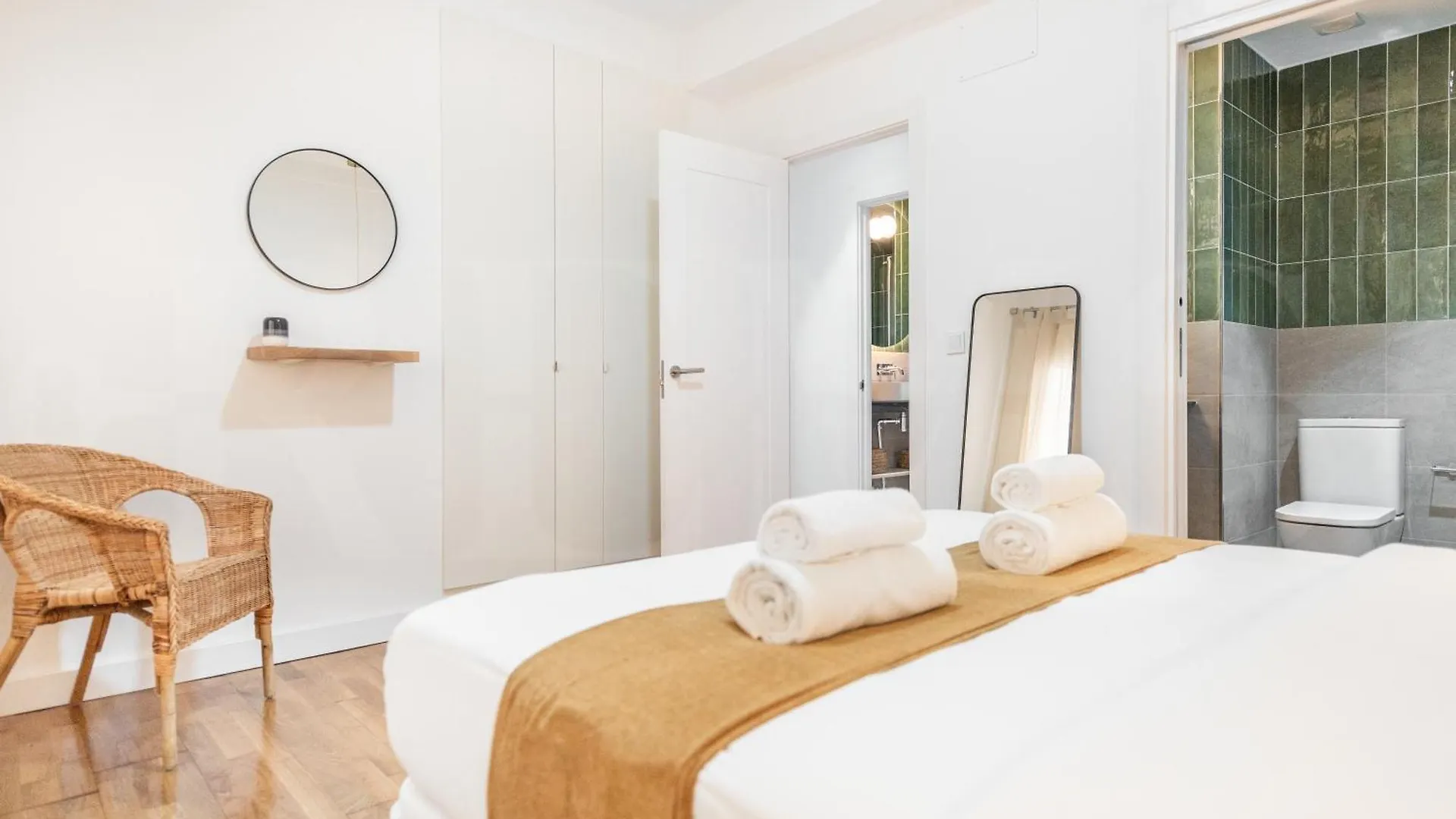 דירות מאלגה Exquisite And Charming Experience In Soho By Rems